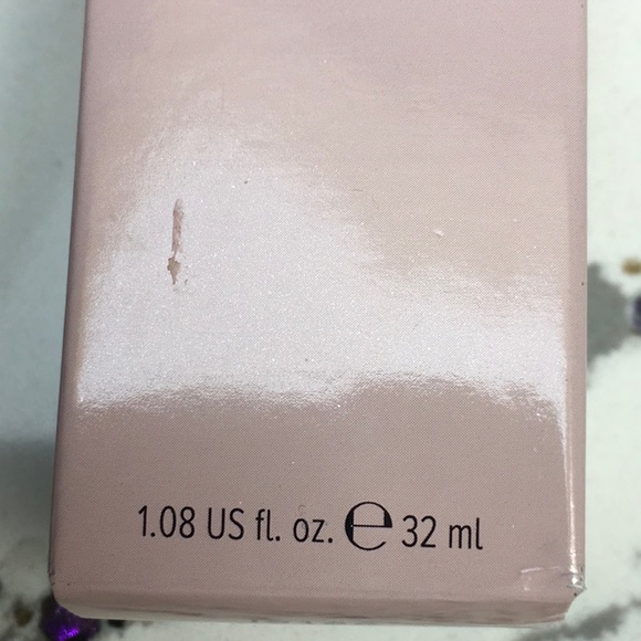 New in box   IT Cosmetics CC cream illumination set - Picture 4 of 6